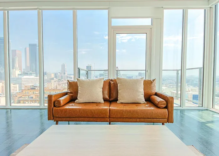 Elegant Urban Oasis 2Br 2Ba