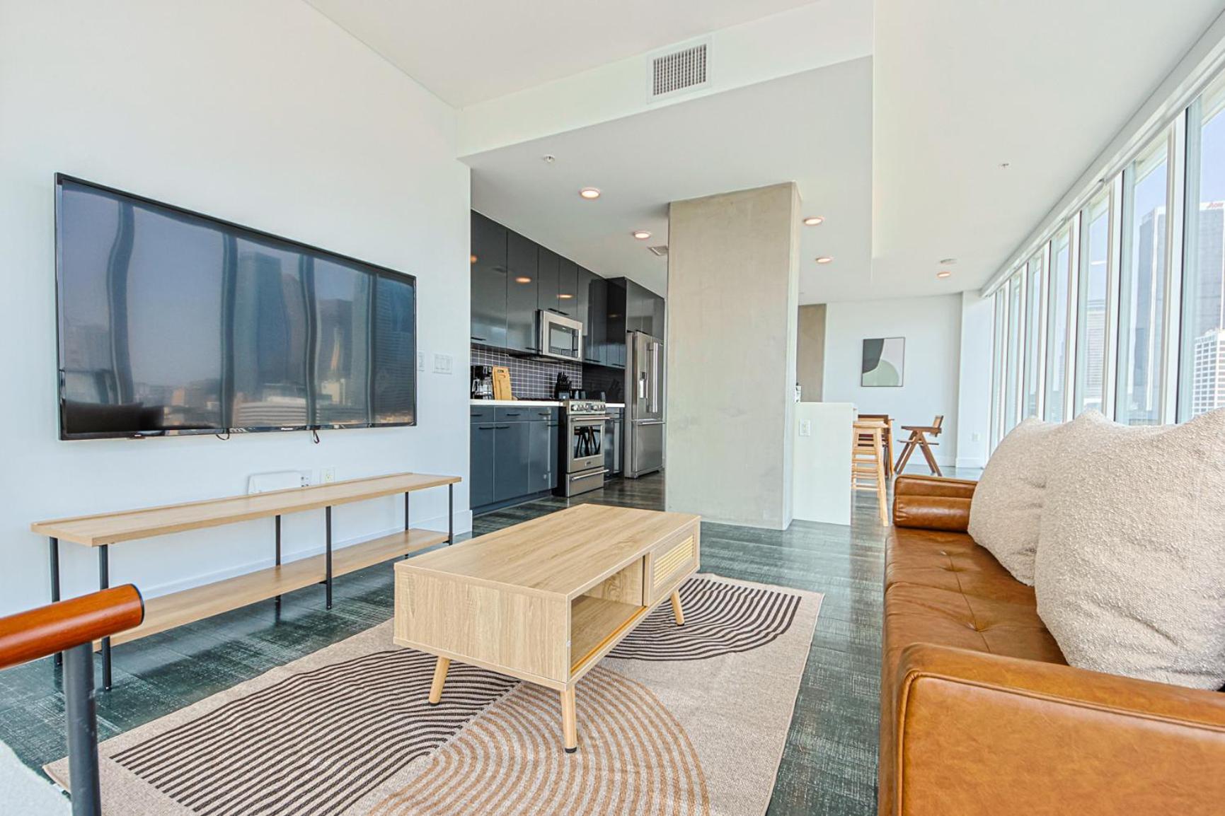 Elegant Urban Oasis 2br 2ba * Los Ángeles
