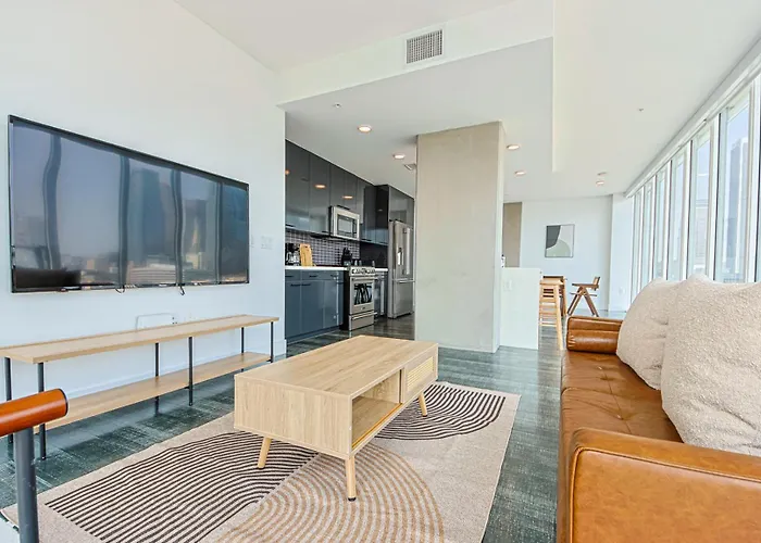 Elegant Urban Oasis 2Br 2Ba